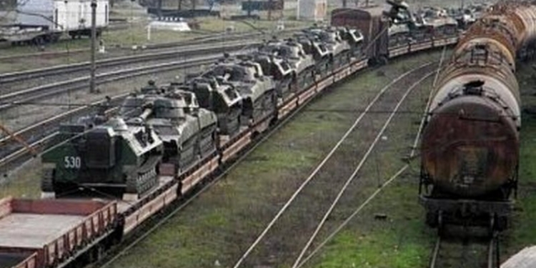 РФ передала в Дебальцево бронемашины и 320 тонн снарядов – ГУР