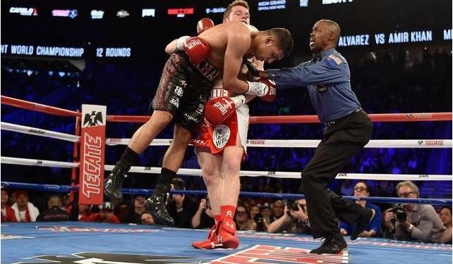 Брутальный нокаут в Лас-Вегасе: как Альварес побеждал Хана
