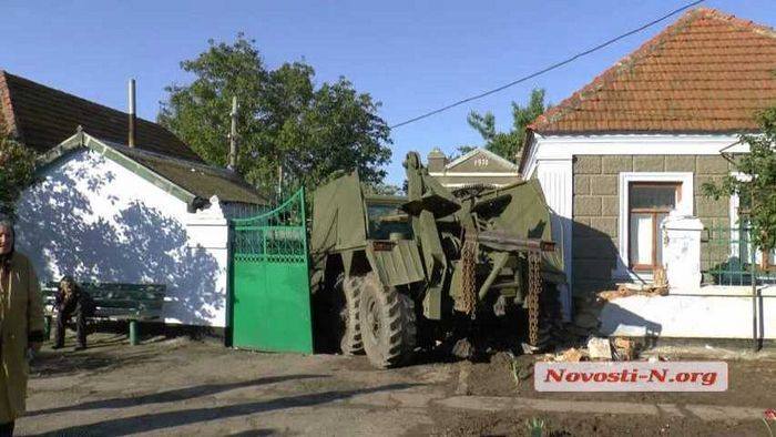 Поврежденный «Уралом» 79-й бригады дом в Терновке будет восстановлен за счет воинской части 1