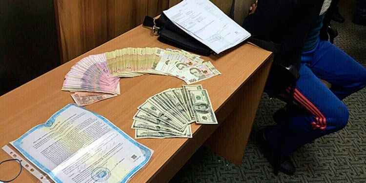 В Одессе мошенник получил доступ к чужому банковскому счету с 1,5 млн.грн., но был задержан полицией