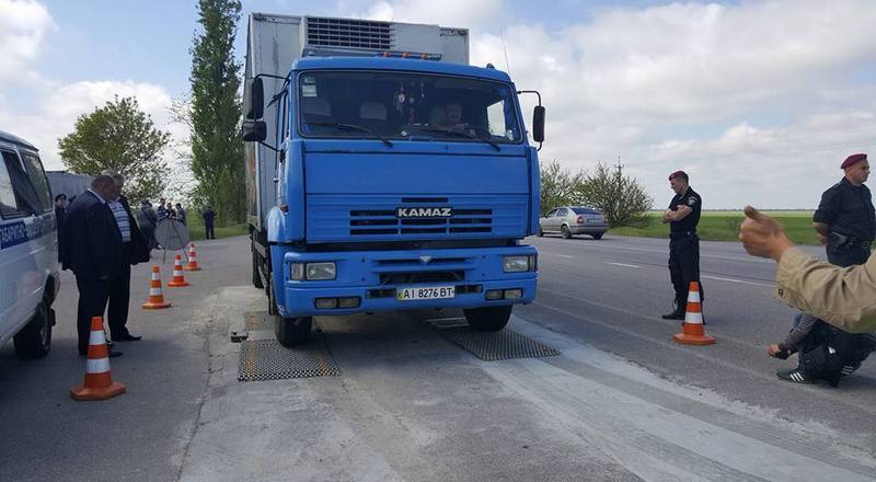 Первые результаты работы весового комплекса на Николаевщине: проверено 11 грузовиков, одного автовладельца за перегруз оштрафуют на 657 евро 1