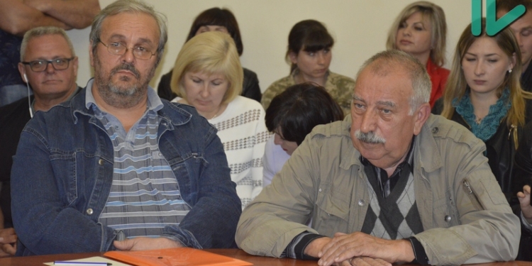 «Мы вас сюда не приглашали» – николаевские «оппозиционеры» назвали «нелегитимным» начальника управления по вопросам коммунальной собственности