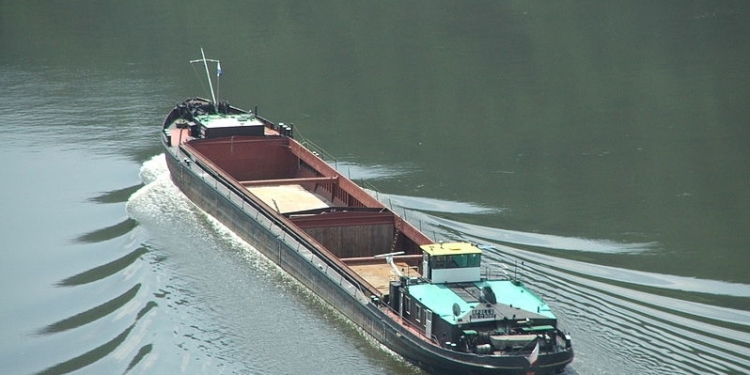 Польша и Чехия решили восстанавливать судоходство по Одре