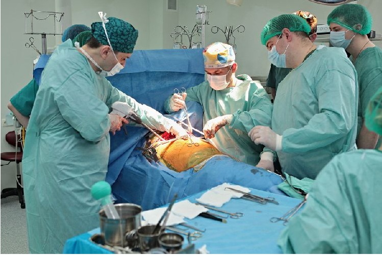 Врачи Института Шалимова впервые выполнили трансплантацию легких 3