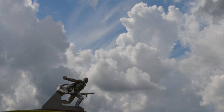 Ожесточенный бой длиной в 1418 дней: на Николаевщине вспоминают погибших во Второй мировой войне