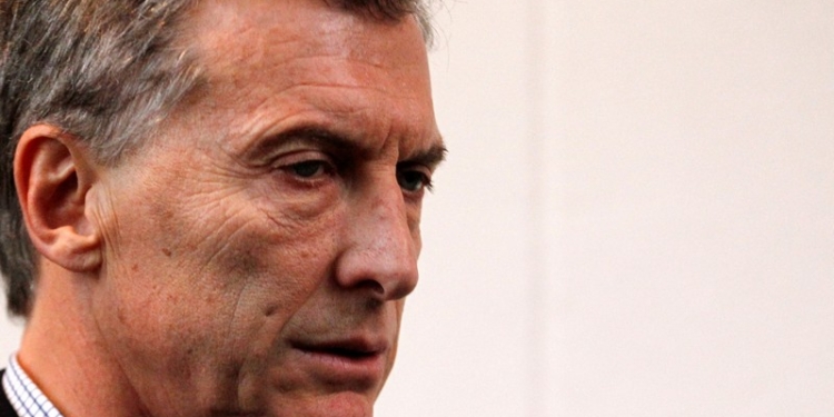 Президент Аргентины заявил, что переведёт в родную страну свои средства из офшора