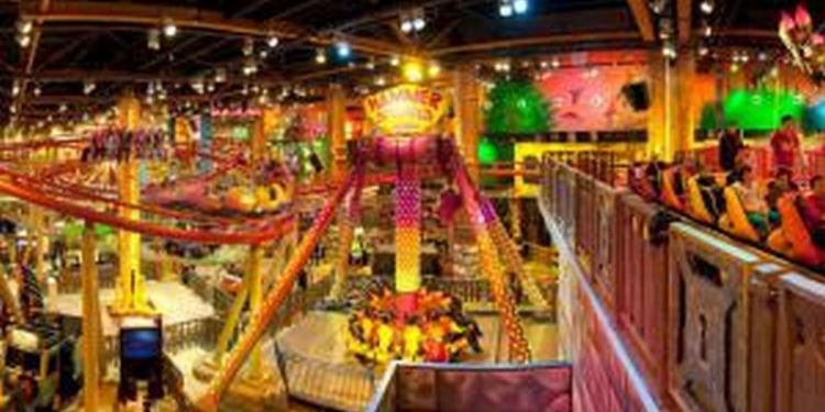 В Киеве осенью откроется самый большой крытый парк в Европе