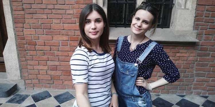 Фильм николаевских победительниц видео-марафона “За 80 у.е. вокруг Евро” покажут на центральной площади Херсона