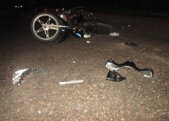 Темно было: в Первомайском районе мопедист сбил пешехода, и оба попали в больницу