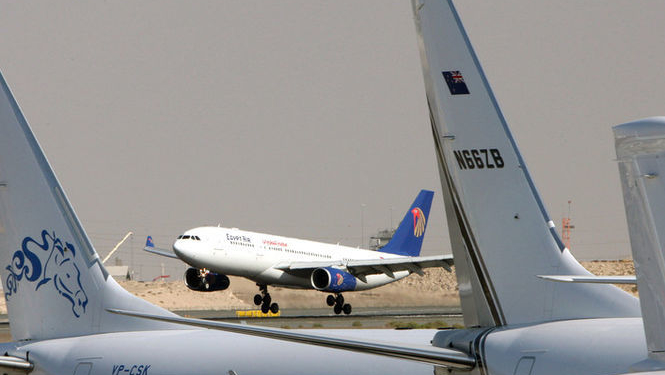 В Египте считают, что самолет EgyptAir упал в море. Греция включилась в поиск