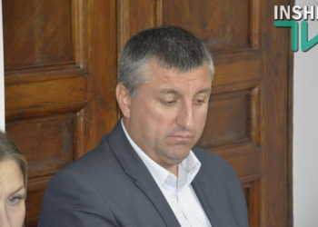 Гайдаржи пообещал николаевским «оппозиционерам», что таблички с датами ВОВ вернутся на ворота парка Победы