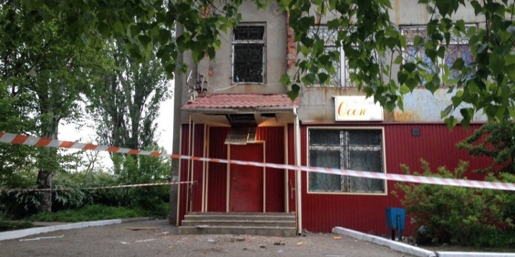 Полиция установила подозреваемых в обстреле отделения миграционной службы в Константиновке