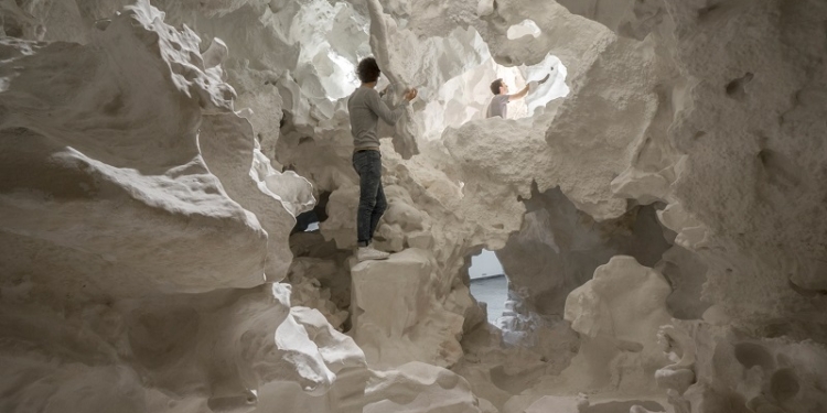 Что только ни придумают: Облако из цемента. Внутри можно гулять