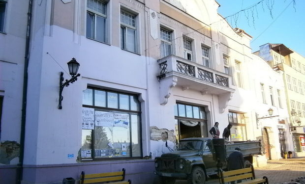 В Ужгороде депутат горсовета подстрелил помощника другого депутата