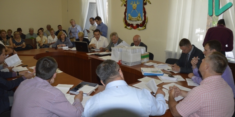 «У нас всё пиратское» – управление земельных ресурсов Николаевского горсовета просит у депутатов выделить из бюджета деньги на закупку лицензионного ПО Windows