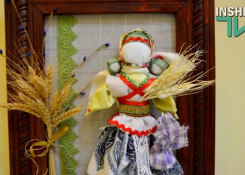 «Новые имена Николаевщины»: в краеведческом музее открылась персональная выставка кукол-мотанок Ольги Костюк