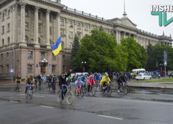 Самые стойкие и смелые: в дождь на Велодень в Николаеве выехали 300 николаевских велосипедистов