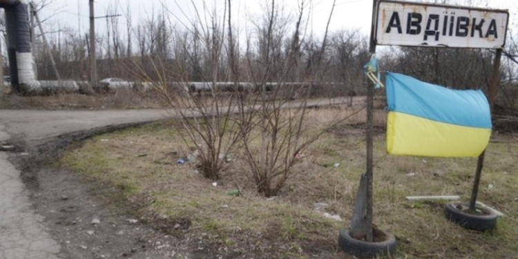 Боевики обстреляли жилые дома в Авдеевке из тяжелой артиллерии, – штаб АТО