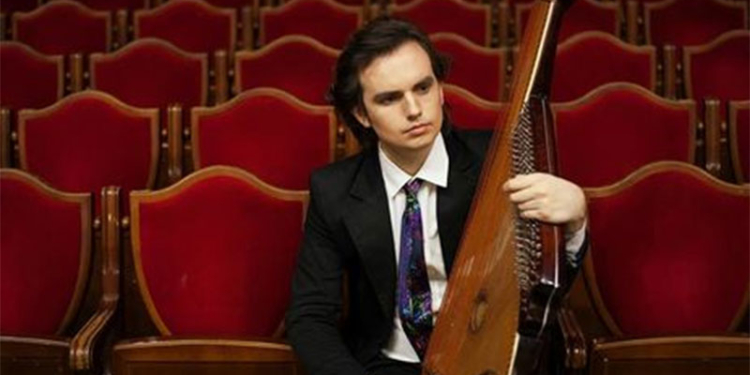 Украинский музыкант исполнил саундтрек к сериалу “Игра престолов” на бандуре