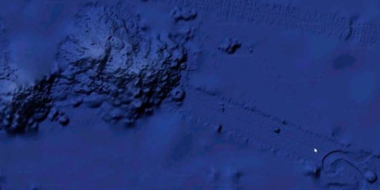 В Закарпатье на дне озера Синевир нашли огромную “базу инопланетян”