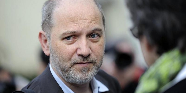 Секс-скандал в парламенте Франции: о домогательствах вице-спикера заявили 8 депутаток