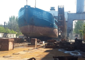 На ЧСЗ заведено для ремонта судно типа “Волга-Дон”