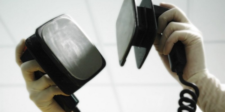 Украинские разработчики придумали умный дефибриллятор и заняли первое место в международном хакатоне