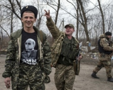 Пьяные боевики в Донецкой области похитили из своего подразделения БМП и сбили электроопору - разведка 1