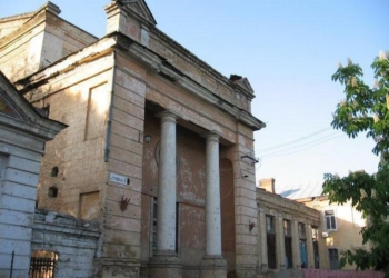 Оказалось, Дом офицеров в Херсоне 12 лет был под арестом. По ошибке