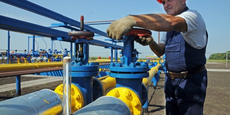 Украина к новому отопительному сезону намерена закачать в хранилища 8,2 млрд. кубометров газа