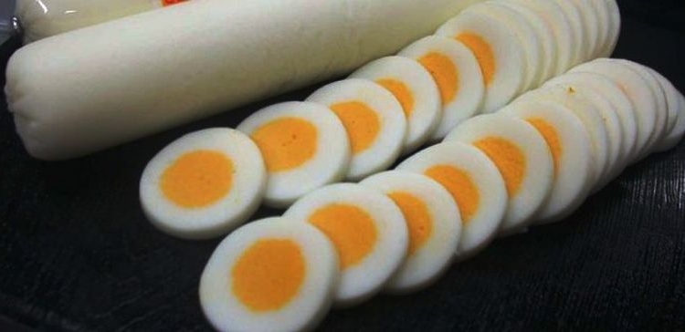 Как делают прямые яйца в Дании