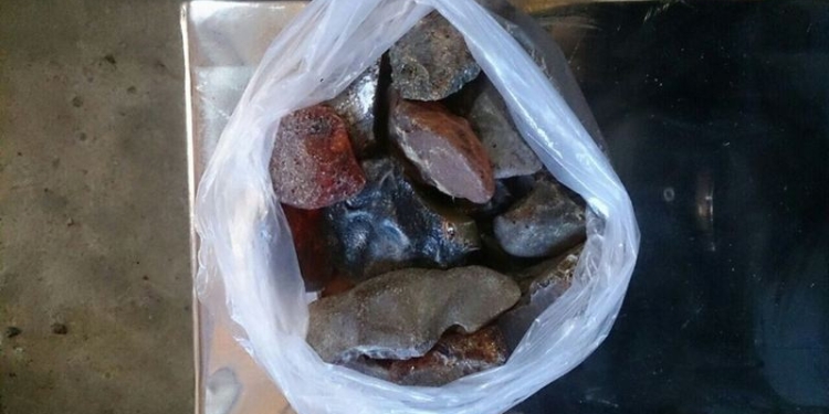 Янтарные реки не мелеют: СБУ изъяла 190 кг янтаря у жителя Ровенской области