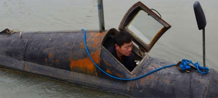 Фермер из Китая построил собственную подводную лодку
