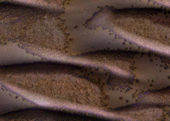 NASA показало, как выглядит окончание зимы на Марсе