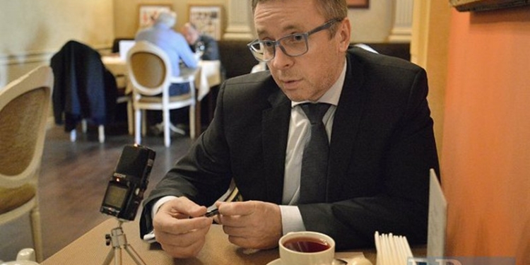 Советник Гройсмана предложил оставить упрощенную систему налогообложения только для самых мелких предпринимателей