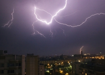 В большинстве областей Украины объявлено грозовое предупреждение. На Николаевщине в том числе