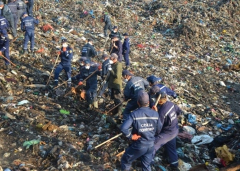 Под завалами на Грибовичской свалке все еще находятся четыре человека