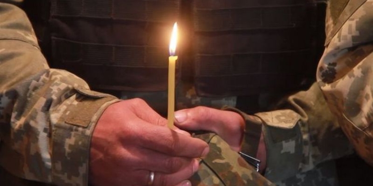 “Защищать Украину – большая честь для каждого. Поэтому, украинцы, будем отважными” – поздравление с Пасхой от бойцов АТО