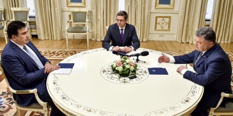 Порошенко доволен работой Саакашвили в Одессе