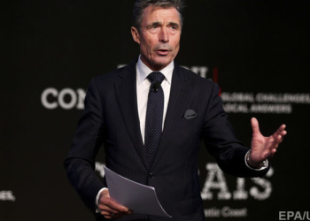 Экс-генсек НАТО Расмуссен назначен советником Порошенко