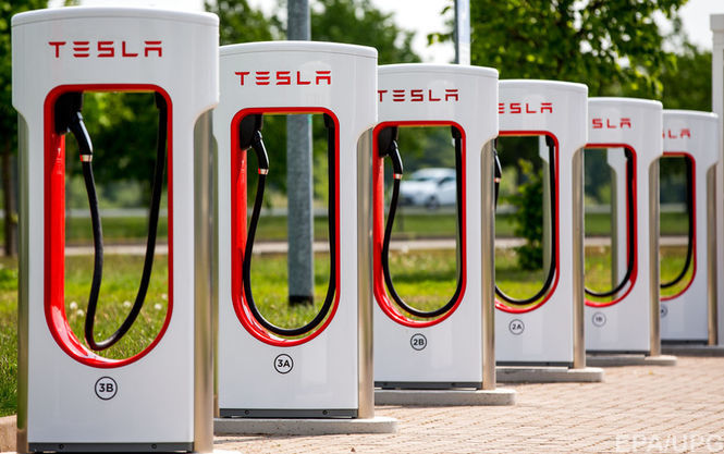 Tesla построит в Китае завод для массового выпуска электрокаров 1