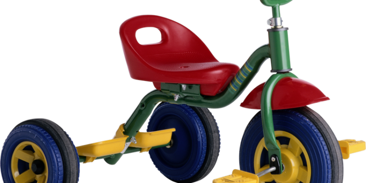 Вора детских велосипедов в Николаеве догнали, а вора детских футболок – нет