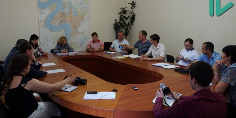 Жители Терновки согласились дать “ЕВГРОЙЛу” две недели для исправления ситуации с выбросами