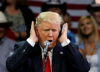 Клинтон намерена объединиться с Сандерсом, чтобы предотвратить победу Трампа