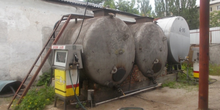 За самовольное строительство АЗС в Николаеве Жовтневый райсоюз потребительских обществ заплатит 1,3 млн.грн.