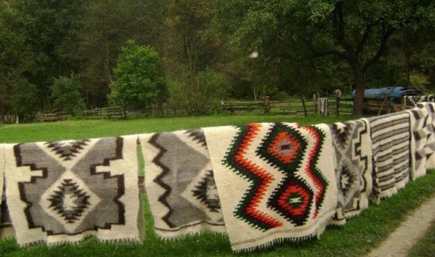 В Карпатах ткут ковры с особой энергетикой