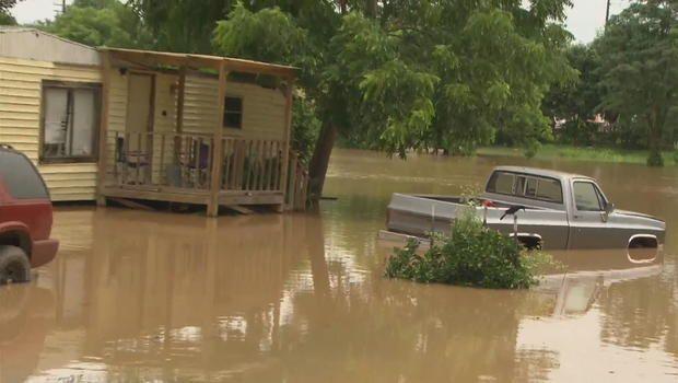 Мокрая планета. В Техасе наводнение - из-за дождей. 6 человек погибло 1