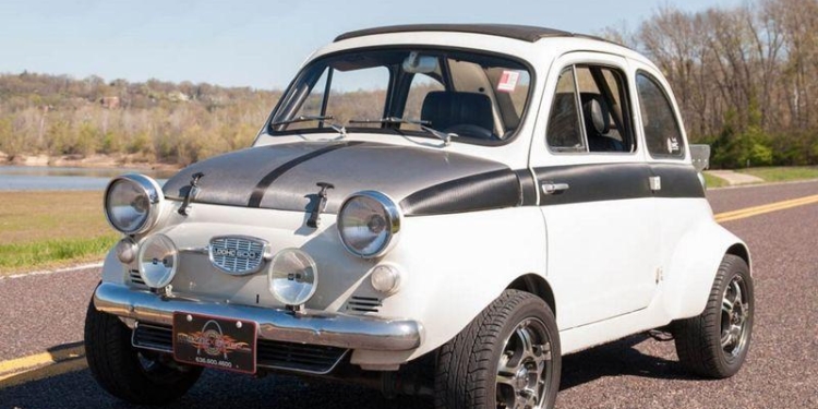 «Горбатого» Subaru исправит: Малютку Fiat 500 оснастили 300-сильным мотором