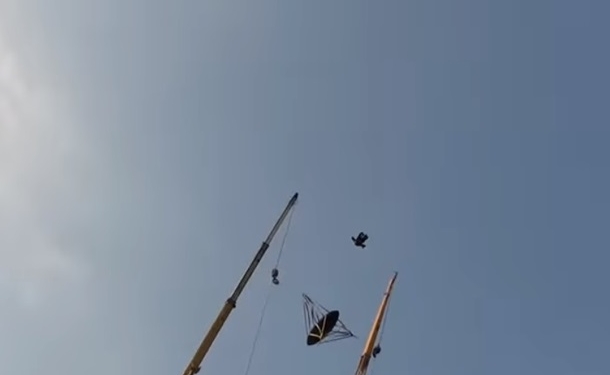 Экстрим в Дубае. Рогатка для запуска людей