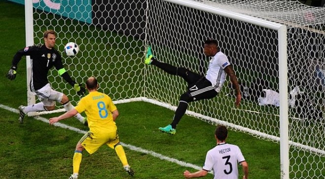 Украина уступила Германии в стартовом матче на Евро-2016